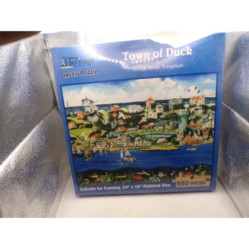Heritage Puzzle Town of Duck Susan Wells Vaughan 550 Piece Jigsaw Puzzle New Sea